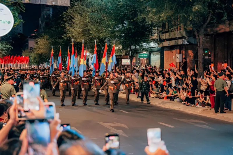 The Pedestal Problem: Why Republics Keep Building Thrones for Their Own Generals